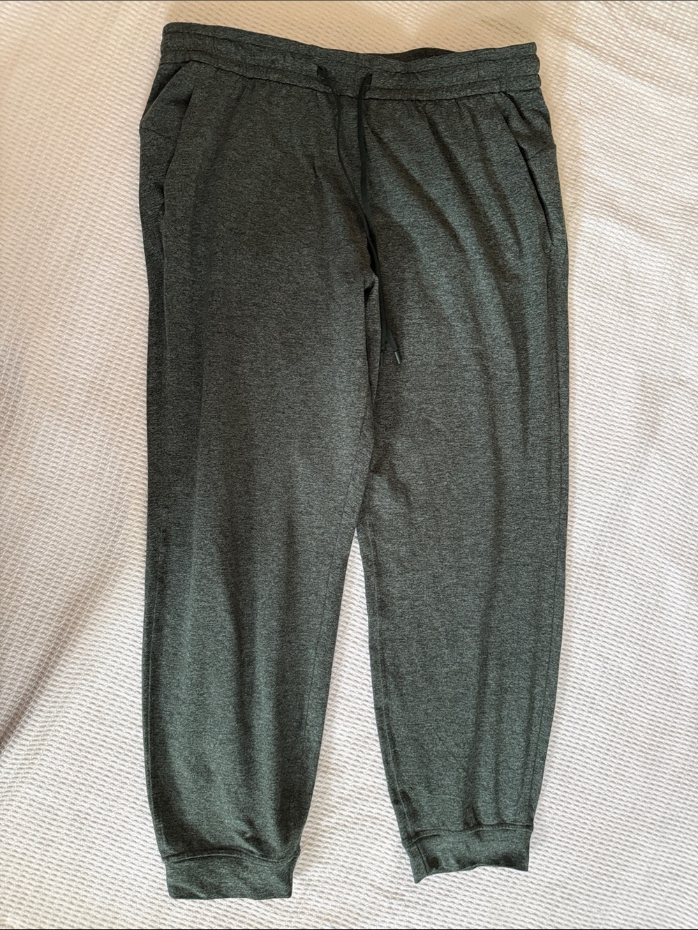 Women’s size 10 Lululemon Joggers with Pockets - Dark Green